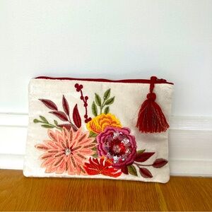 Embroidered Beaded Floral Zip Pouch - White / Floral
